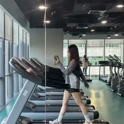 彭东